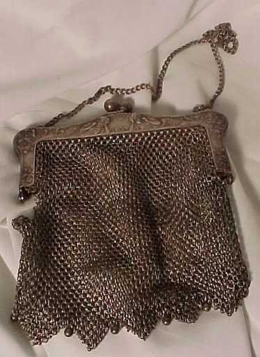 Victorian Mesh Purse With Reclining Ladies