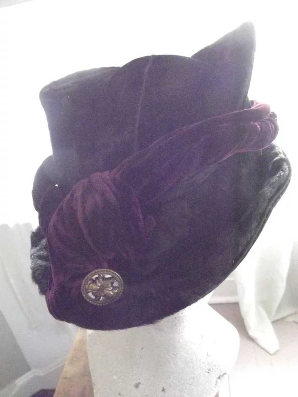 Edwardian Velvet Hat - image 9
