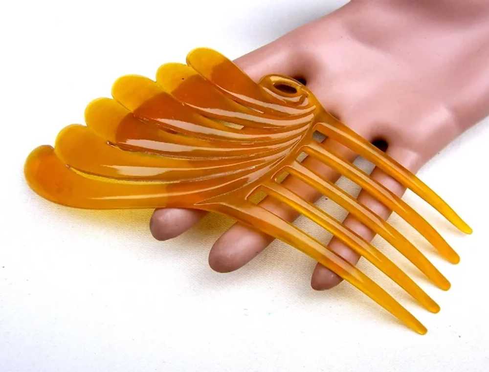 Art Deco amber celluloid hair comb Spanish style … - image 6