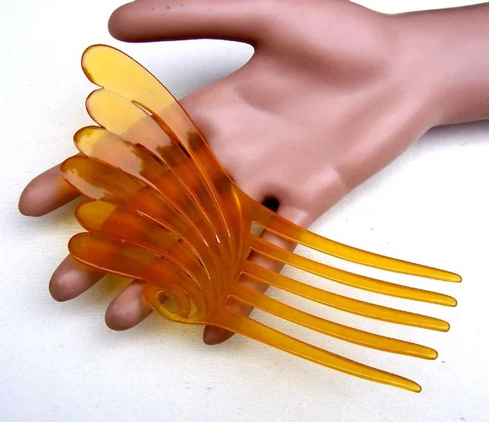 Art Deco amber celluloid hair comb Spanish style … - image 8