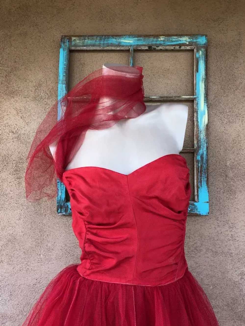 1950s Red Tulle Party Dress Formal Gown Sz S W26 - image 5