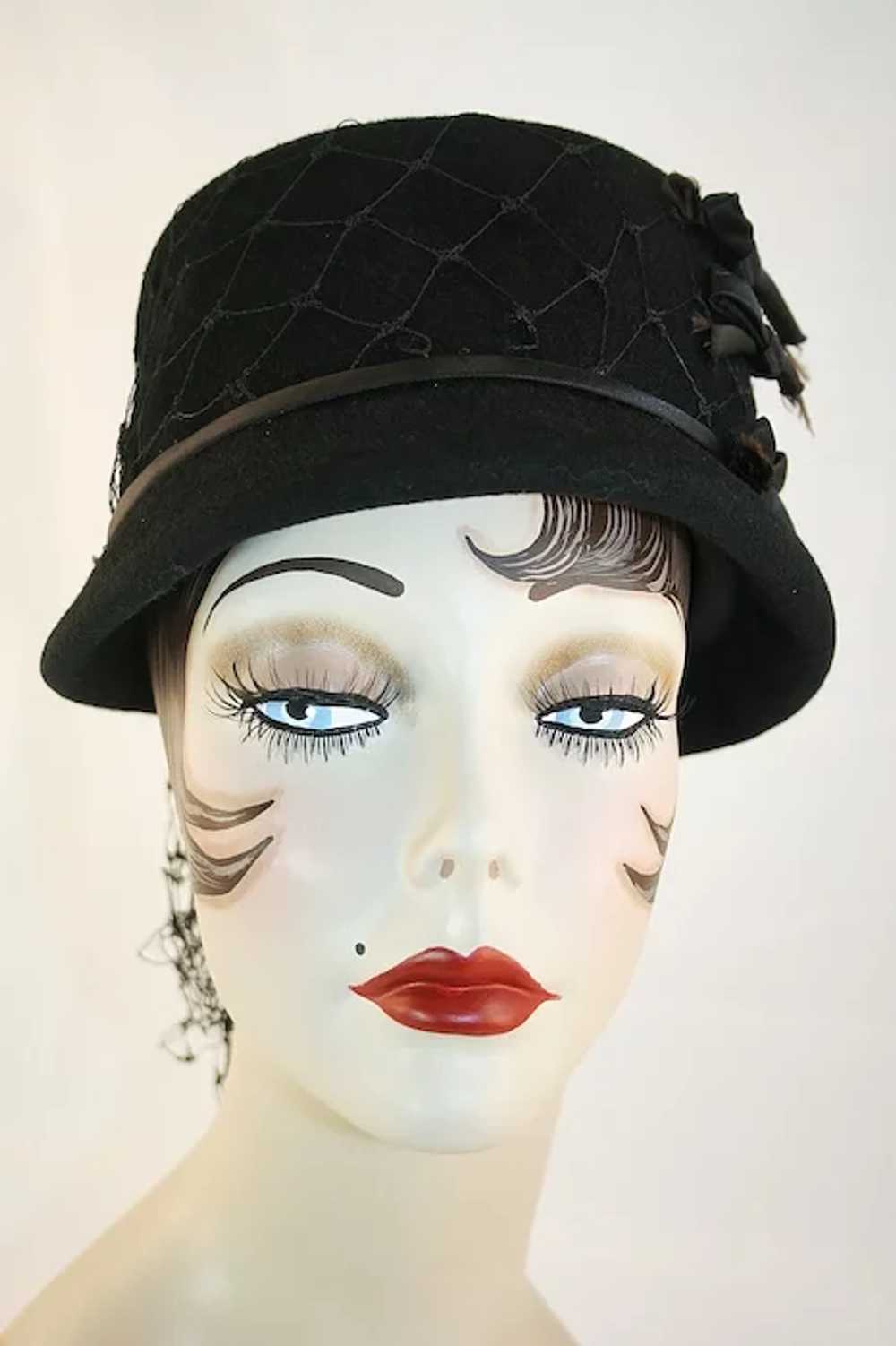 Vintage Black Felted Wool Hat With Black Netting … - image 2