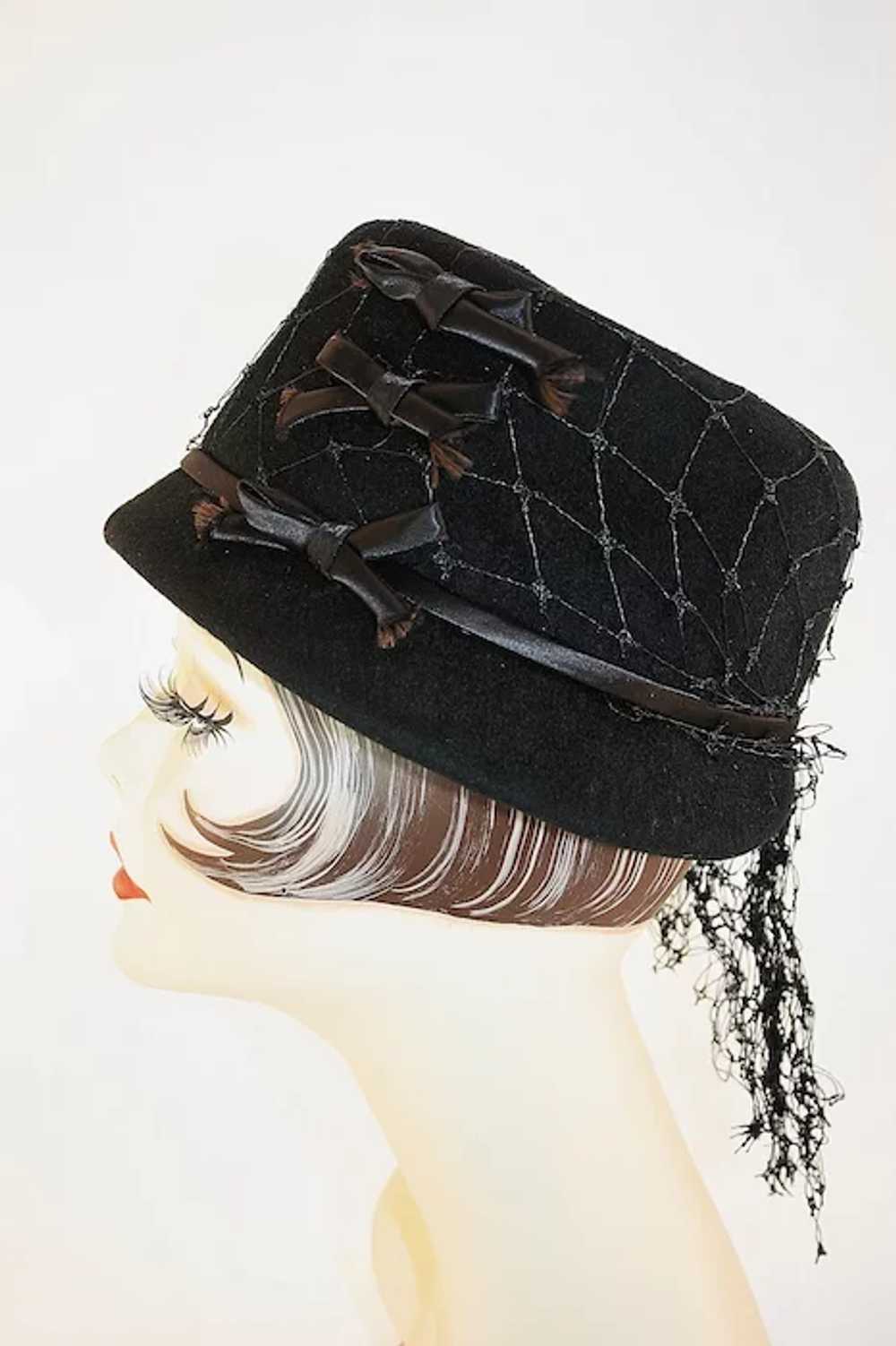 Vintage Black Felted Wool Hat With Black Netting … - image 3