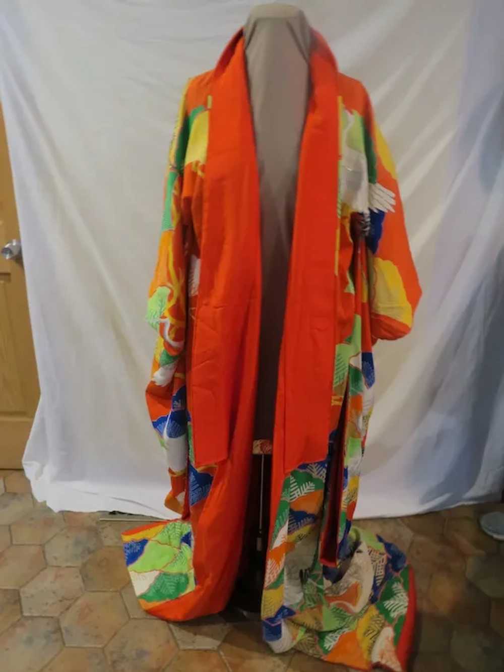 Uchikake Wedding Kimono with Padded Hem - image 7