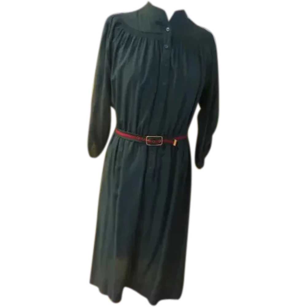 Leslie Fay Green Smocked Shirtwaist Dress - image 1