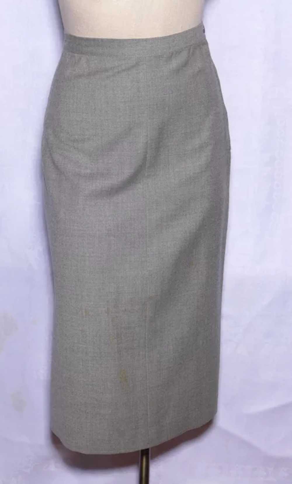 Vintage 1940s Ladies Suit Jacket and Skirt Gray W… - image 6