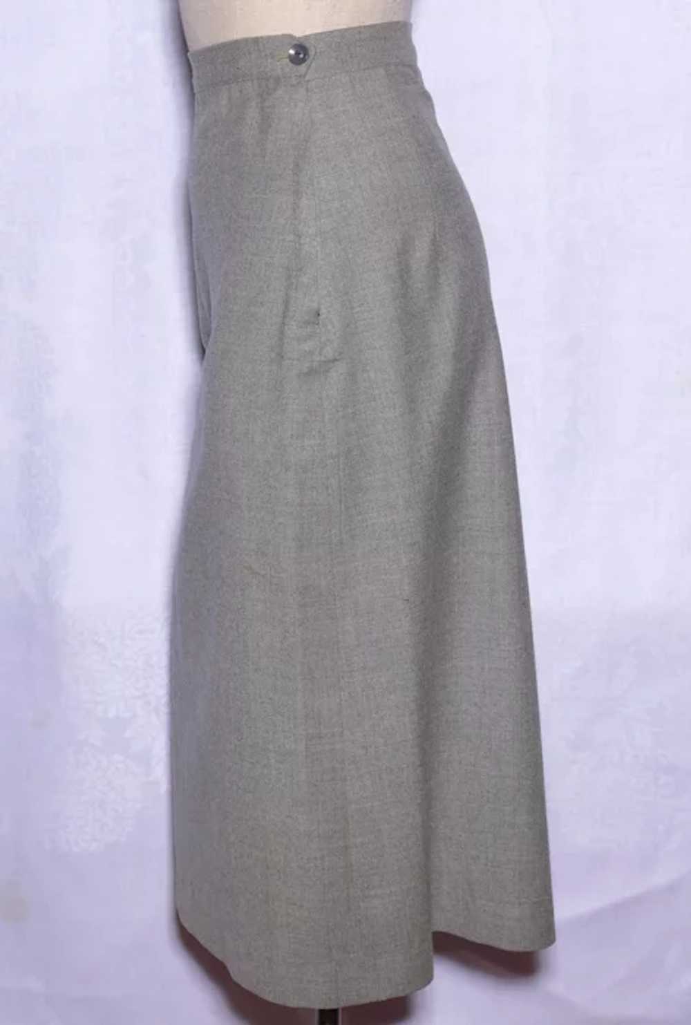 Vintage 1940s Ladies Suit Jacket and Skirt Gray W… - image 7