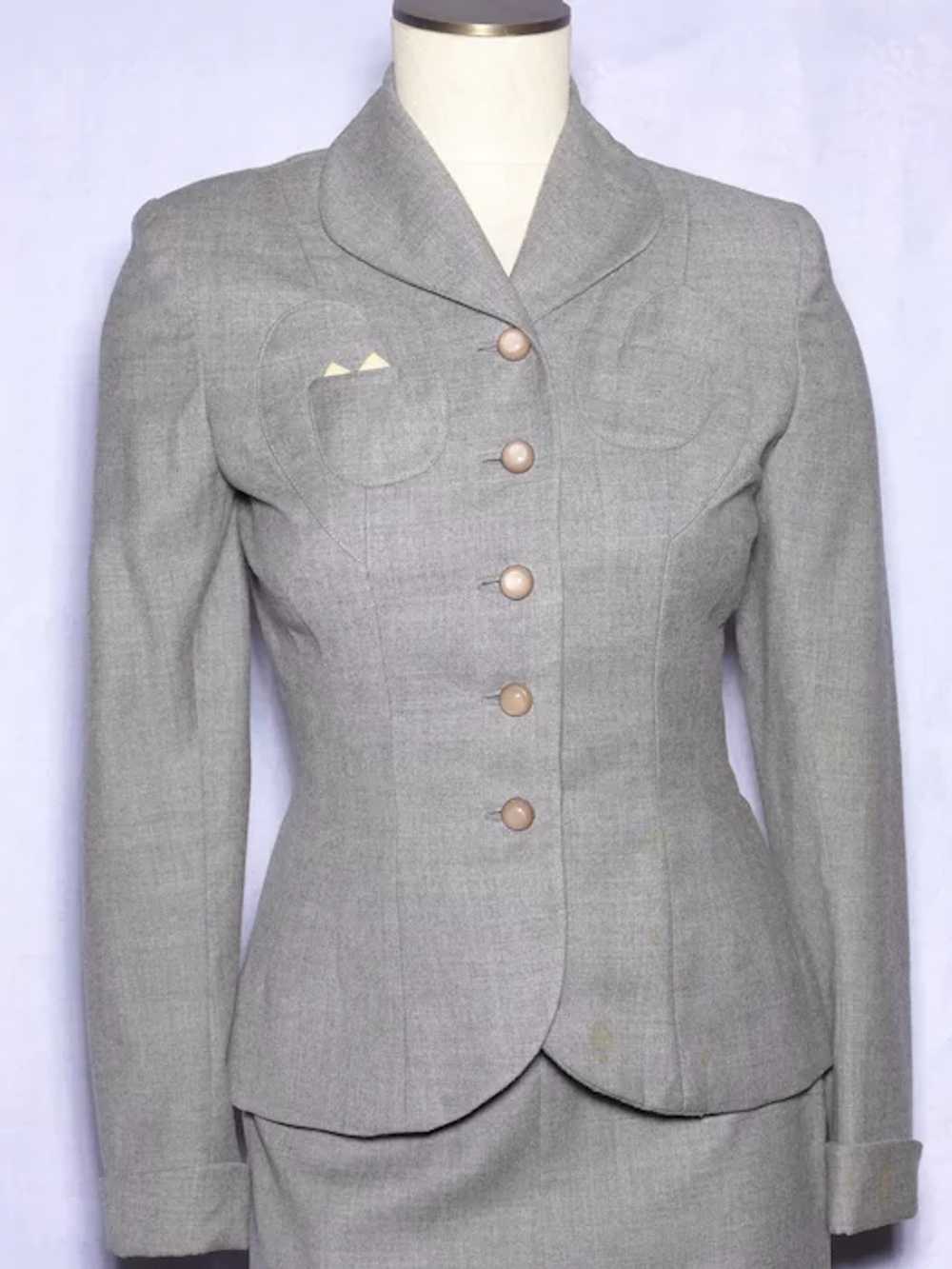 Vintage 1940s Ladies Suit Jacket and Skirt Gray W… - image 9