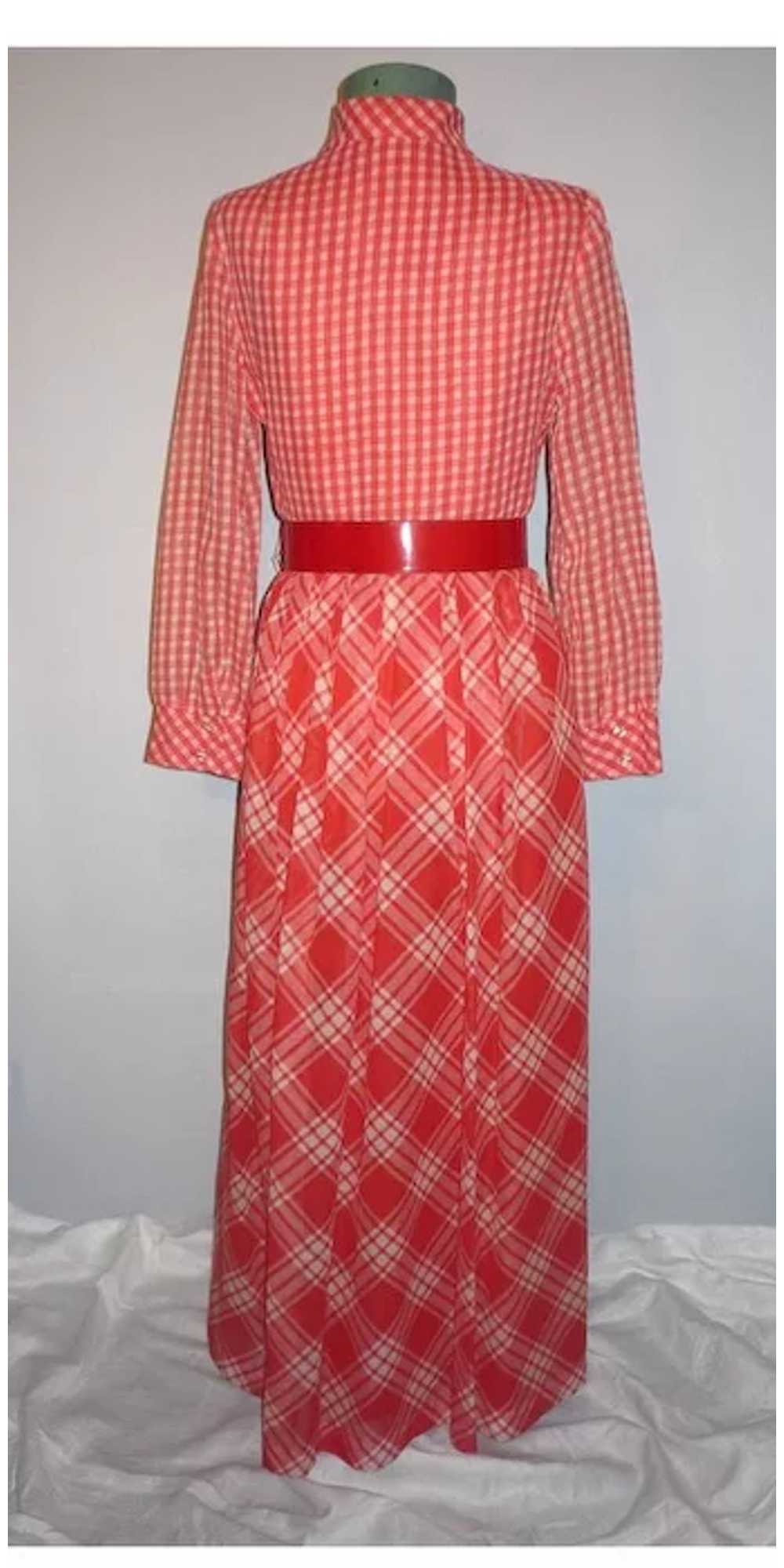 Vintage 1960s Red and White Two Patterned Check M… - image 3