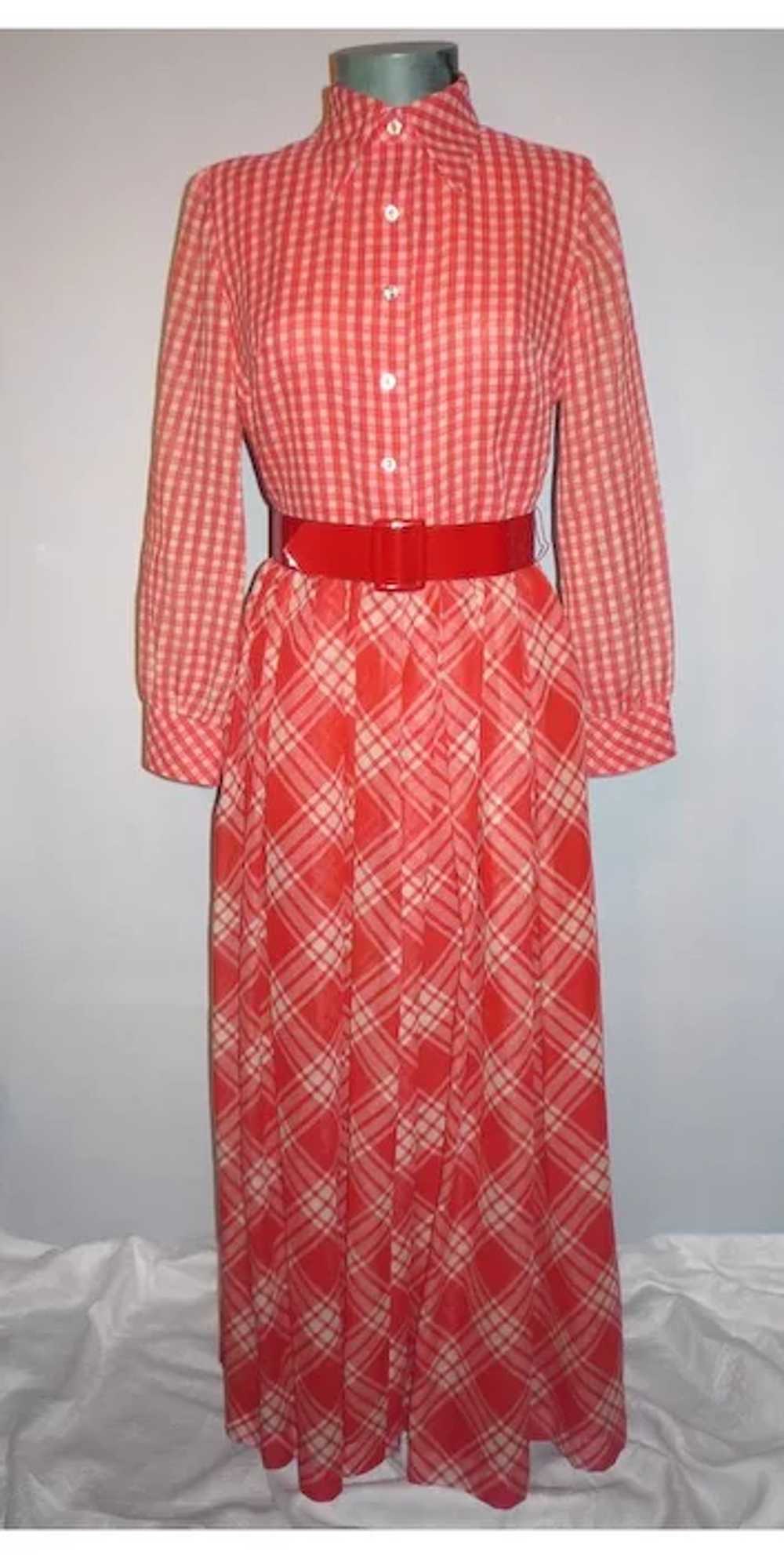 Vintage 1960s Red and White Two Patterned Check M… - image 8