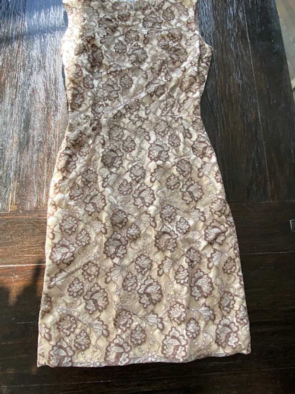 Gorgeous Vintage Brown and Nude Colored Dress - image 4