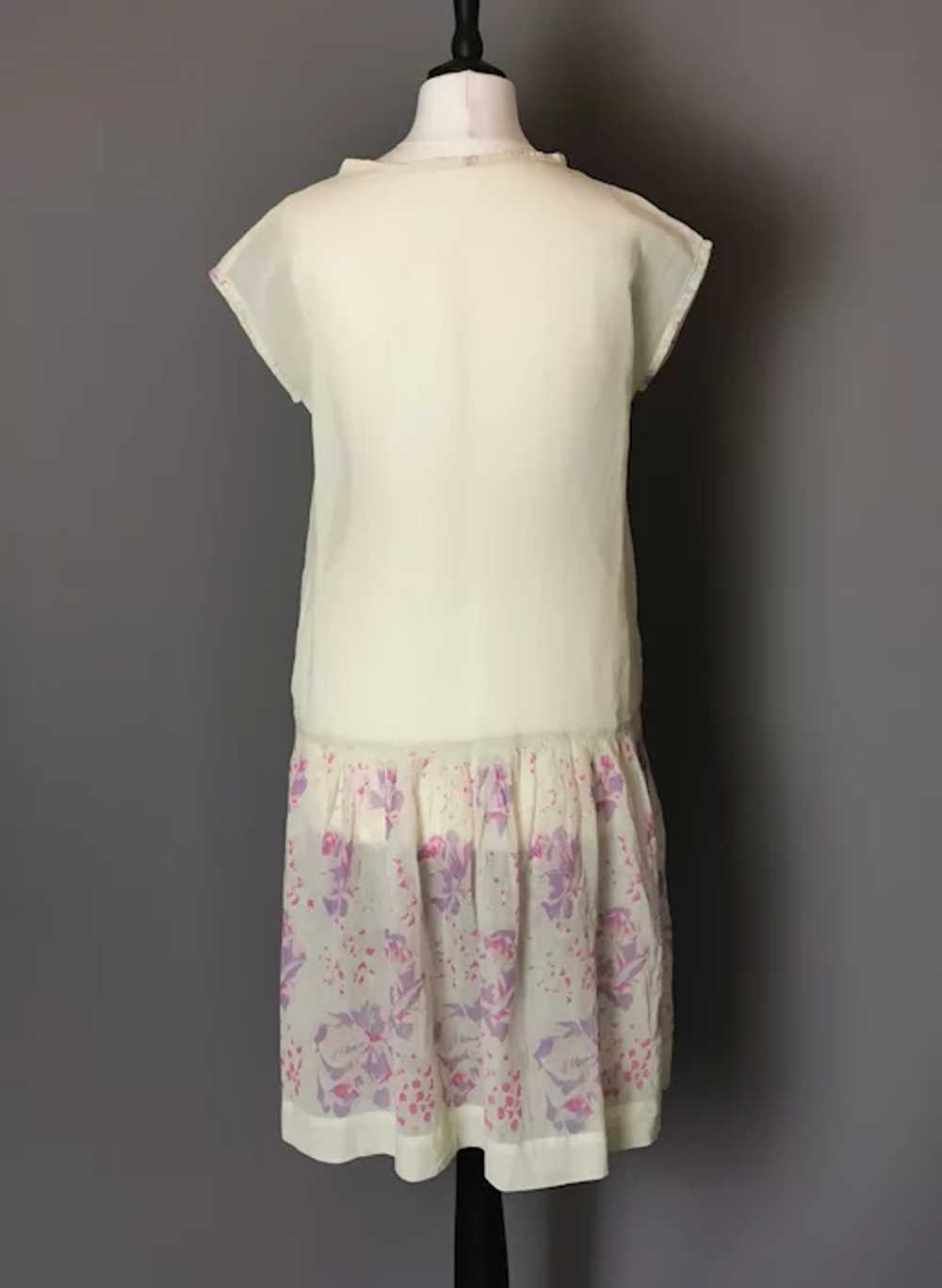 Vintage 1920s day dress, batiste cotton, floral - image 9