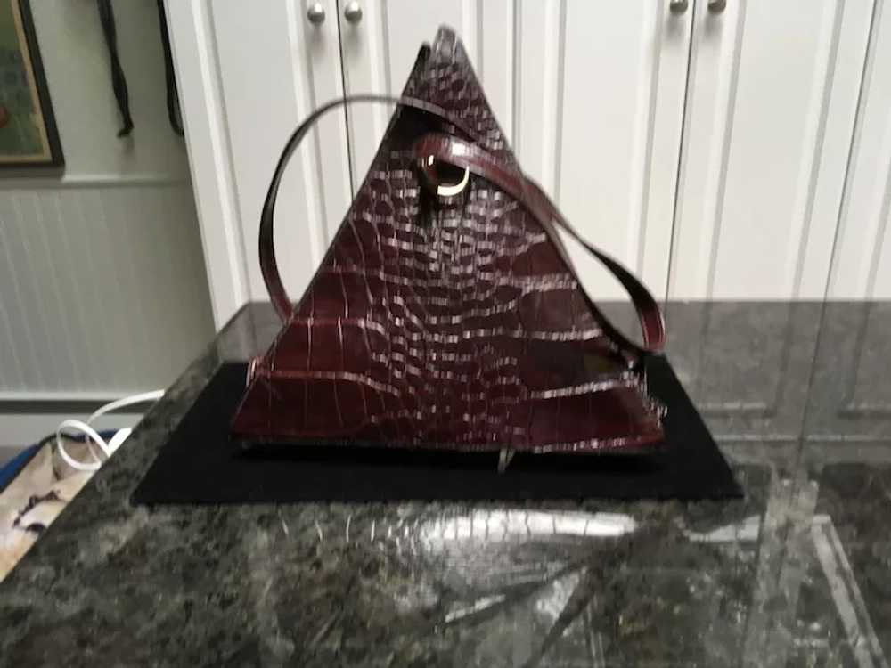 Vintage Unusual Triangular Embossed Leather Handb… - image 9