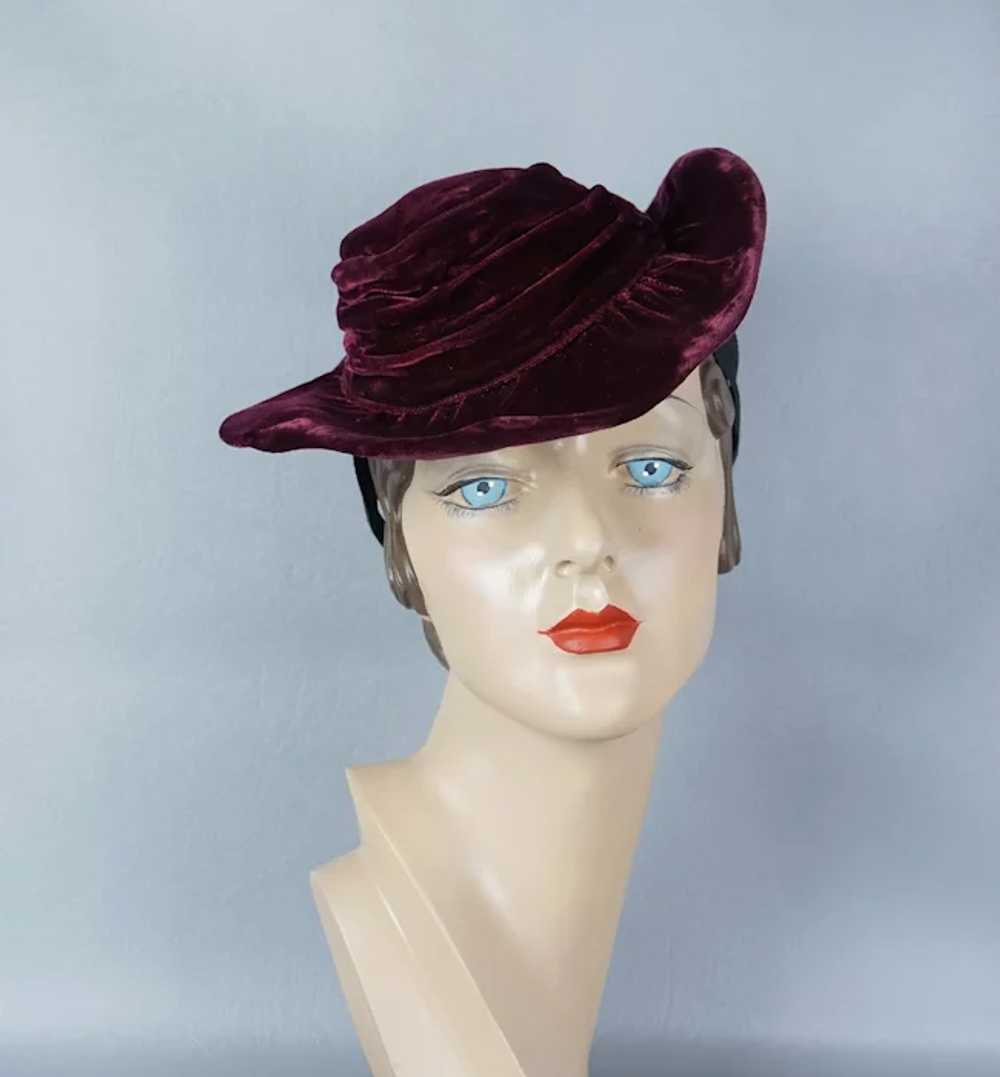 40s Mulberry Velvet Brimmed Tilt Hat - image 2