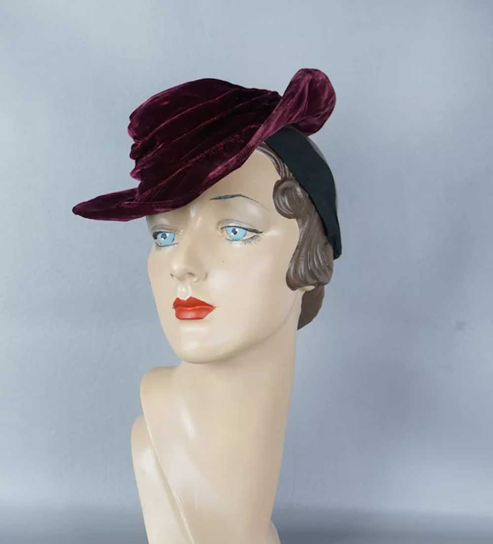 40s Mulberry Velvet Brimmed Tilt Hat - image 3