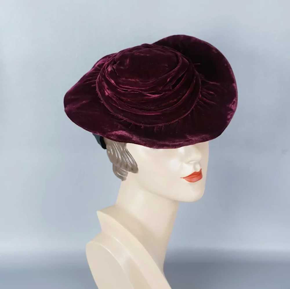 40s Mulberry Velvet Brimmed Tilt Hat - image 5