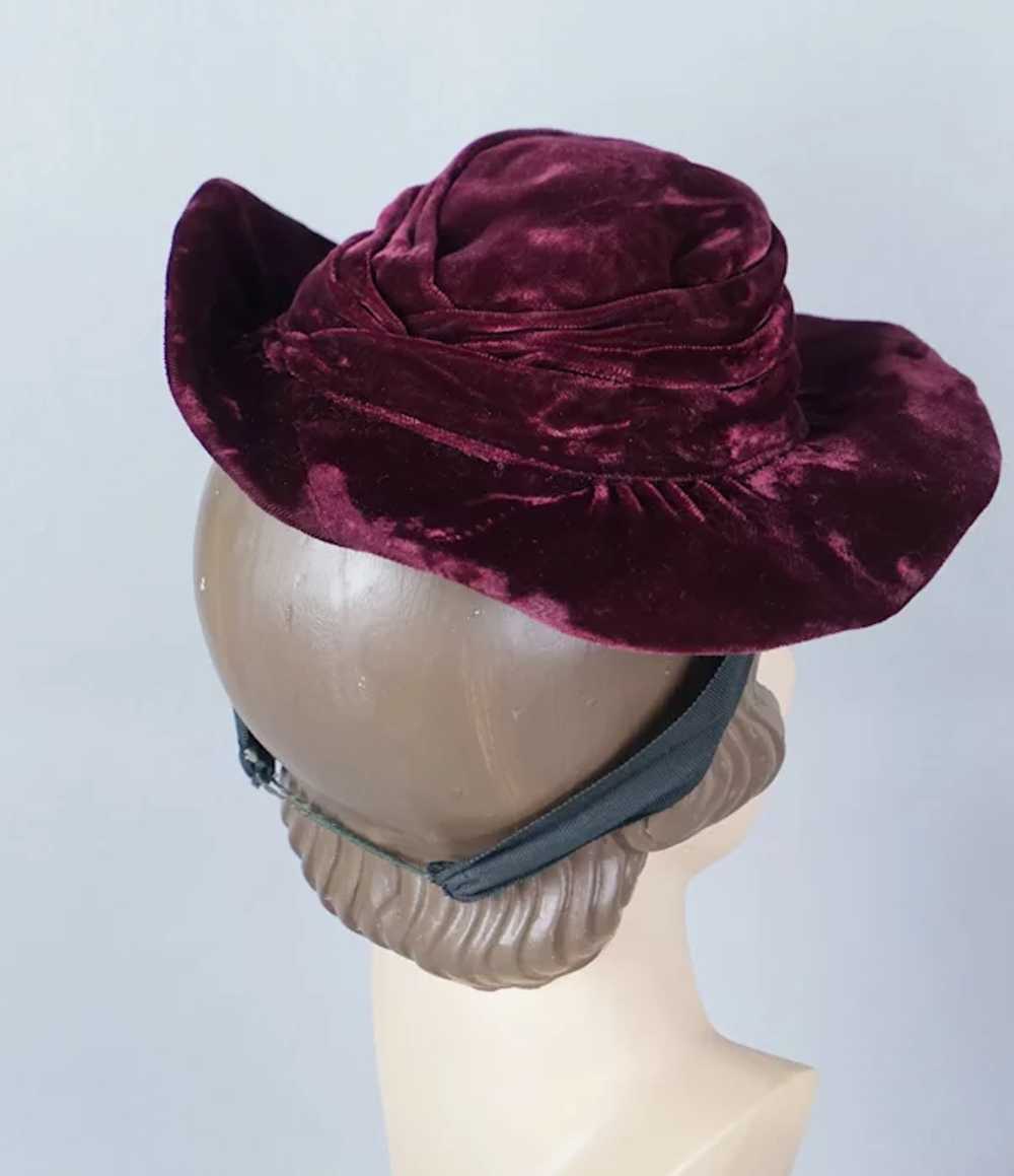 40s Mulberry Velvet Brimmed Tilt Hat - image 8