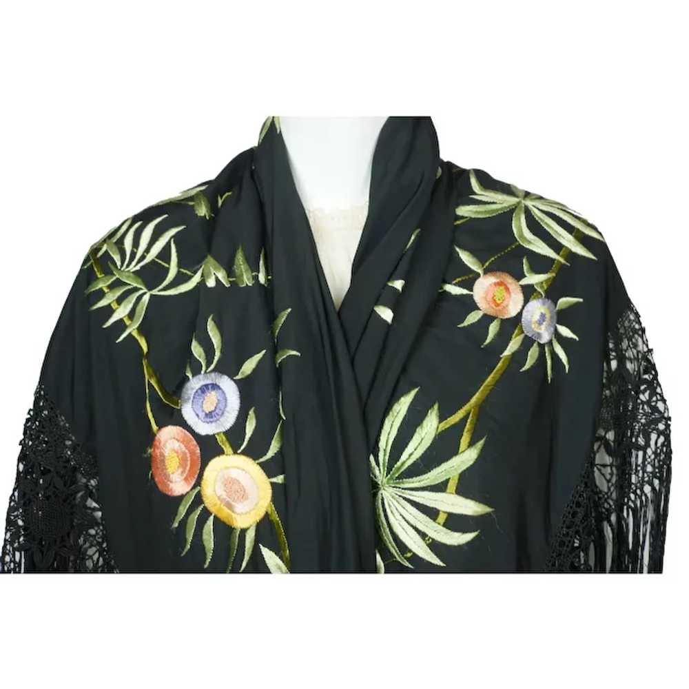 Art Deco Chinese Canton Silk Embroidered Shawl Pe… - image 7