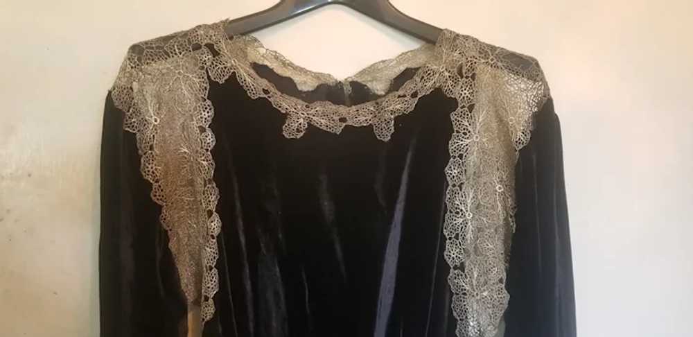 Art Deco Black Velvet & Silver Metallic Lace Gown - image 4