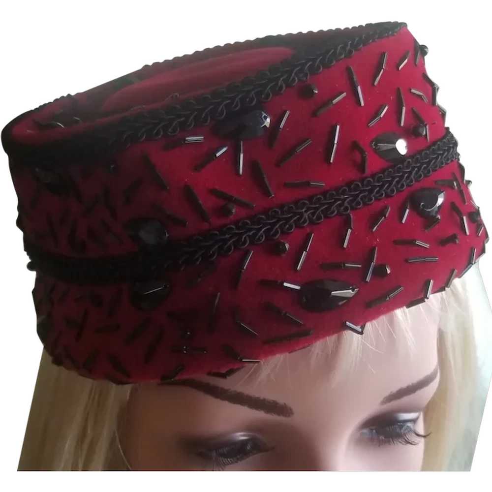 1940's Red Velvet Italian Hat - image 1