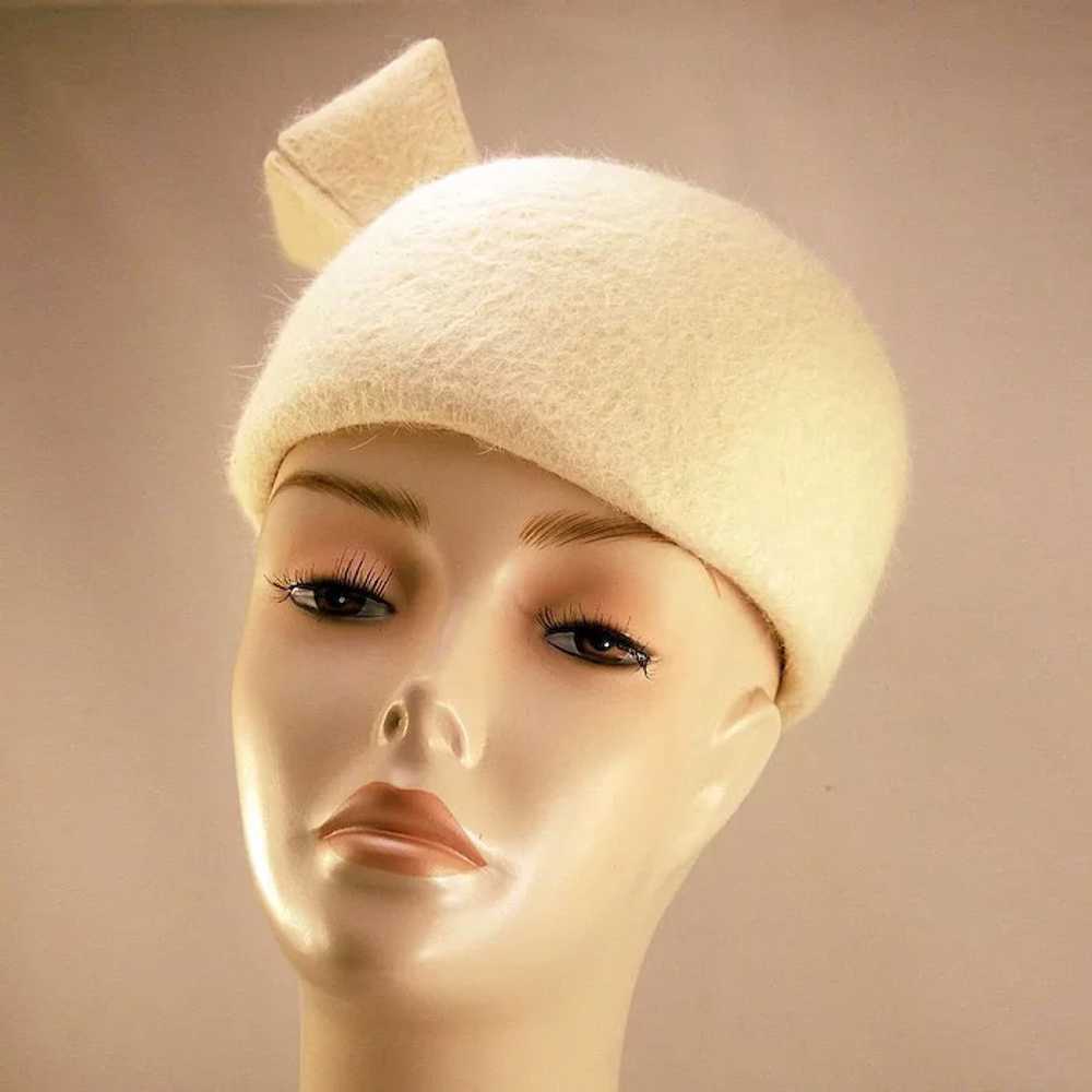 Gorgeous Classic Schiaparelli White Beaver Fur Hat - image 8