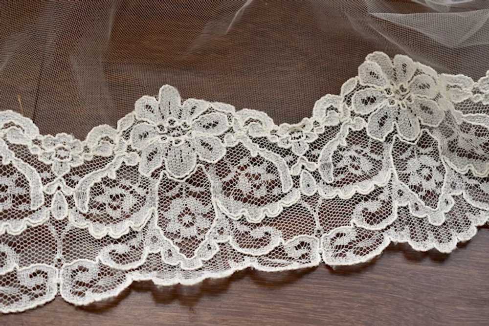 Extraordinary Art Deco Irish Lace & Faux White Pe… - image 8