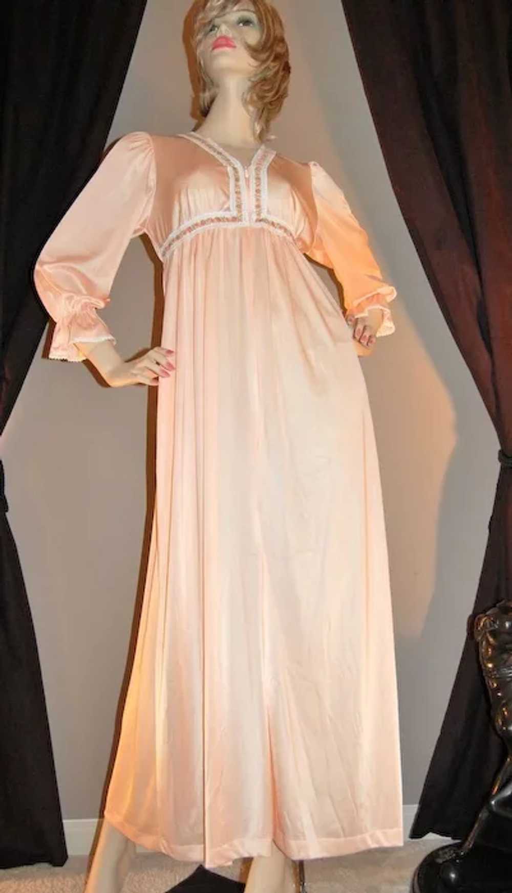 1970s Lorraine ~ Long Peach Nylon Lounging Gown/R… - image 2