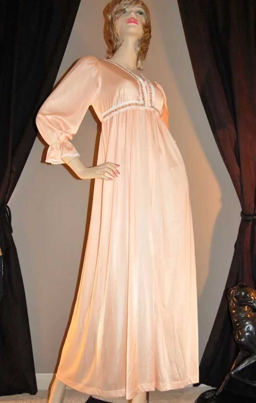 1970s Lorraine ~ Long Peach Nylon Lounging Gown/R… - image 7