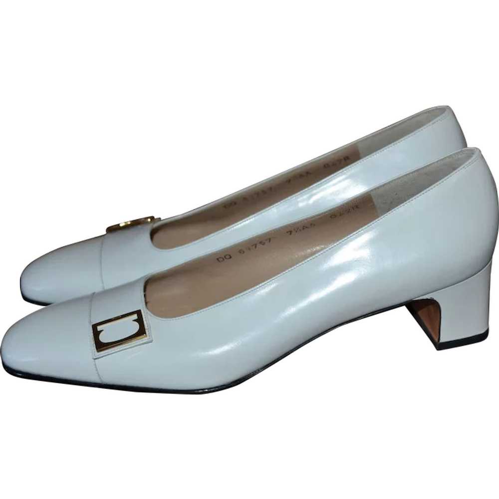 NOS Salvatore Ferragamo Lily White Leather Classi… - image 1