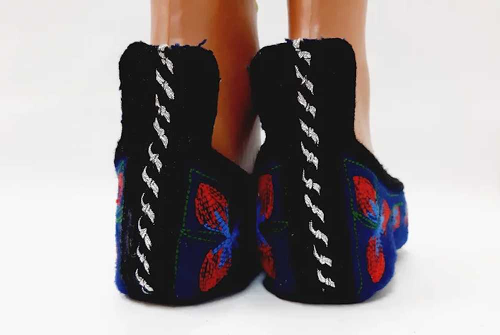 Vintage Bulgarian handmade folk slippers - image 4