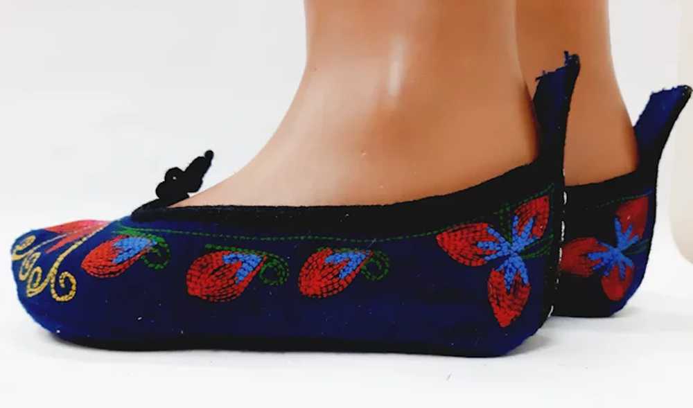 Vintage Bulgarian handmade folk slippers - image 6