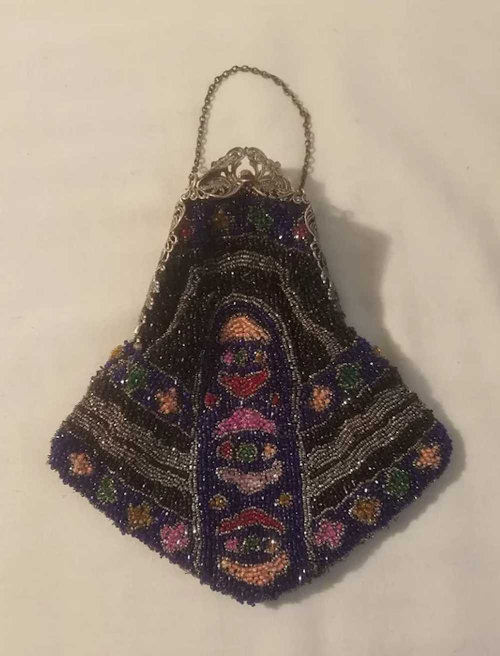 Beaded purse with ornate silver colored closure - image 4