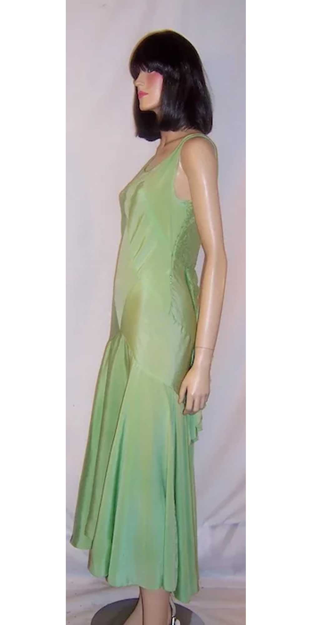 1930's Bias-Cut, Pastel Green Silk Crepe and Lace… - image 3