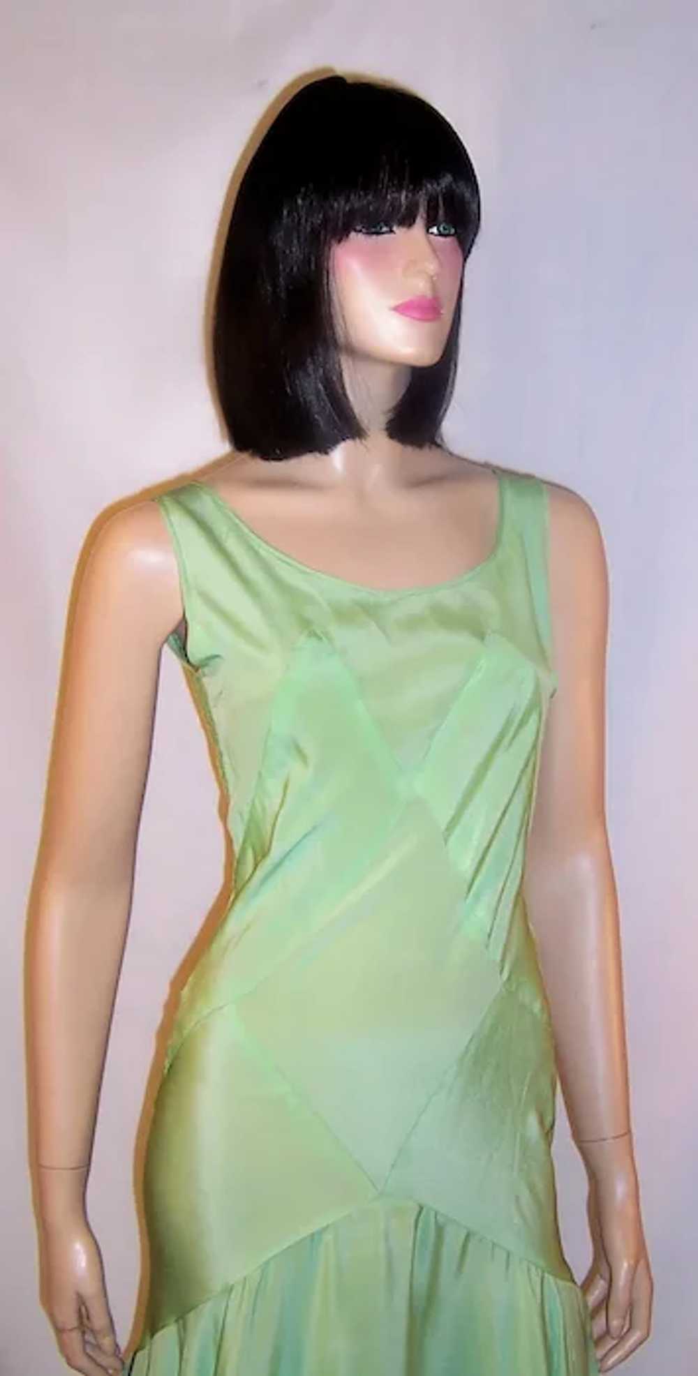 1930's Bias-Cut, Pastel Green Silk Crepe and Lace… - image 7