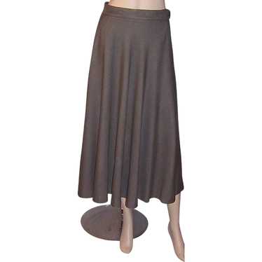 Sung Sport by Alfred Sung Taupe Skirt Beautifully 