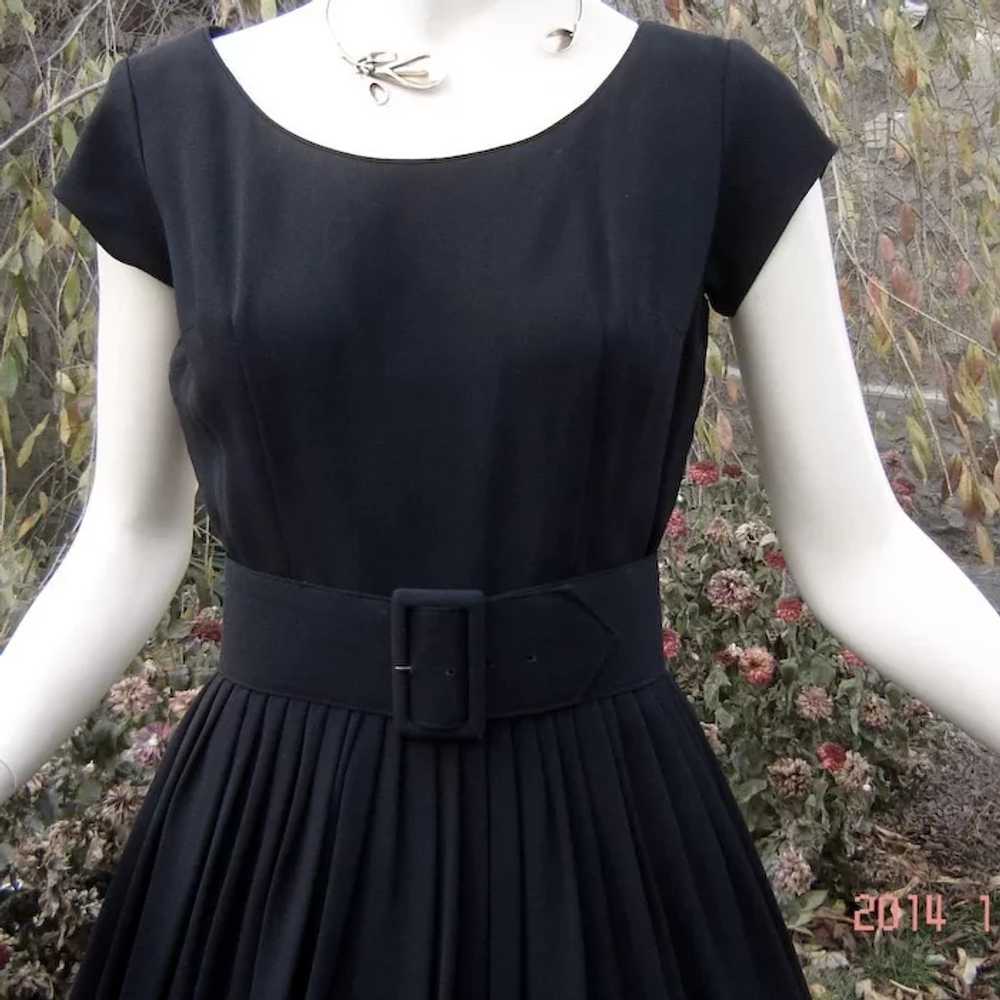 Vintage 1950s Black Dress Full Skirt Wide Belt - image 3