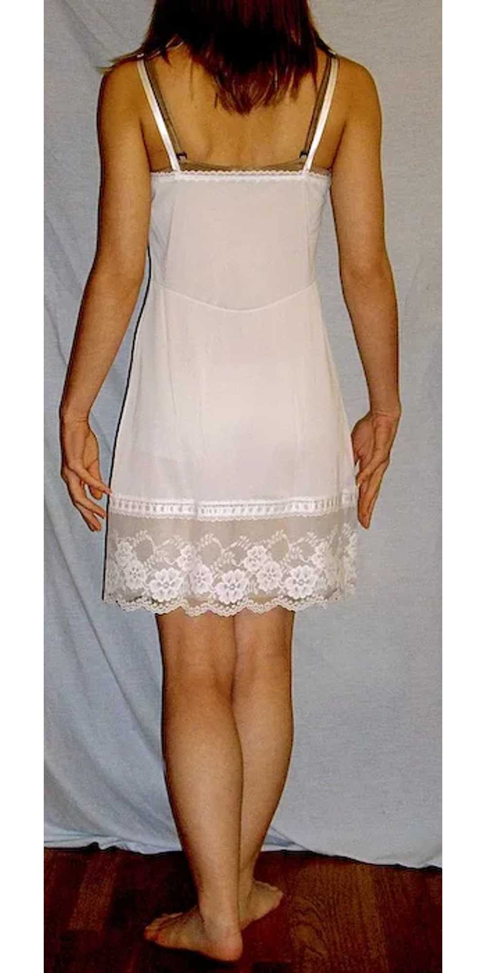 Vintage 1960 Lorraine White Full slip NEW NWT NOS… - image 3