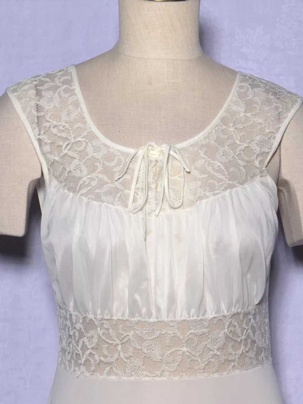 Vintage 1950s Radcliffe Nightgown Full Length Whi… - image 5