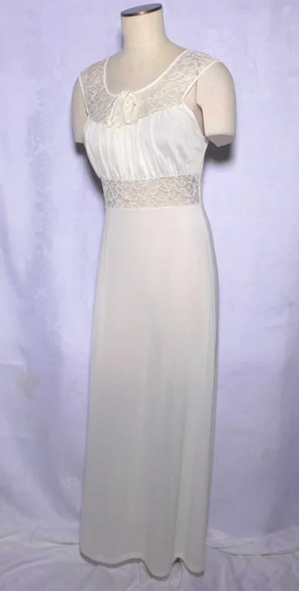 Vintage 1950s Radcliffe Nightgown Full Length Whi… - image 8