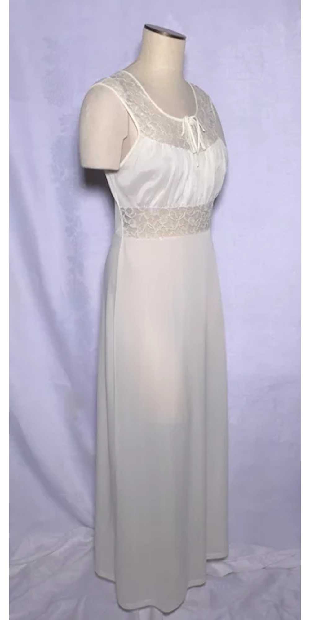 Vintage 1950s Radcliffe Nightgown Full Length Whi… - image 9