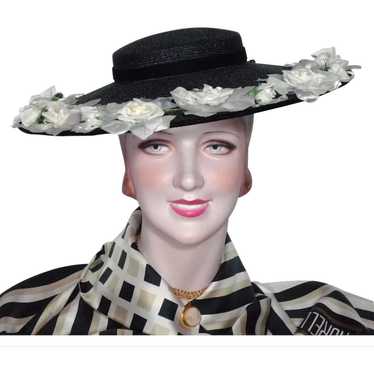 Vintage 1950s Black Straw Cartwheel Hat With Whit… - image 1