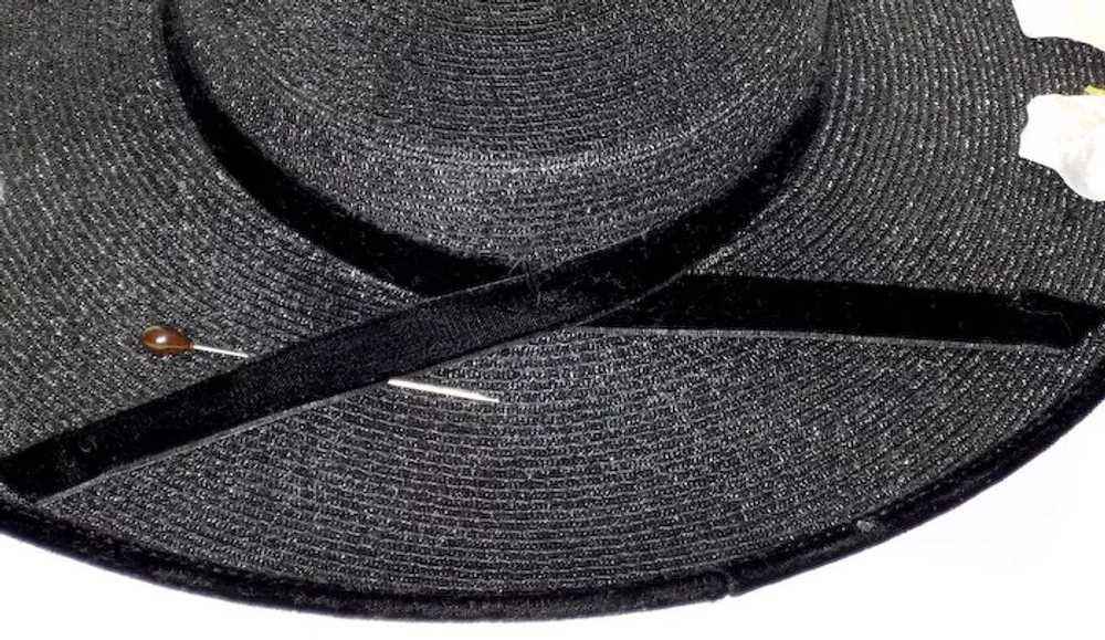 Vintage 1950s Black Straw Cartwheel Hat With Whit… - image 8