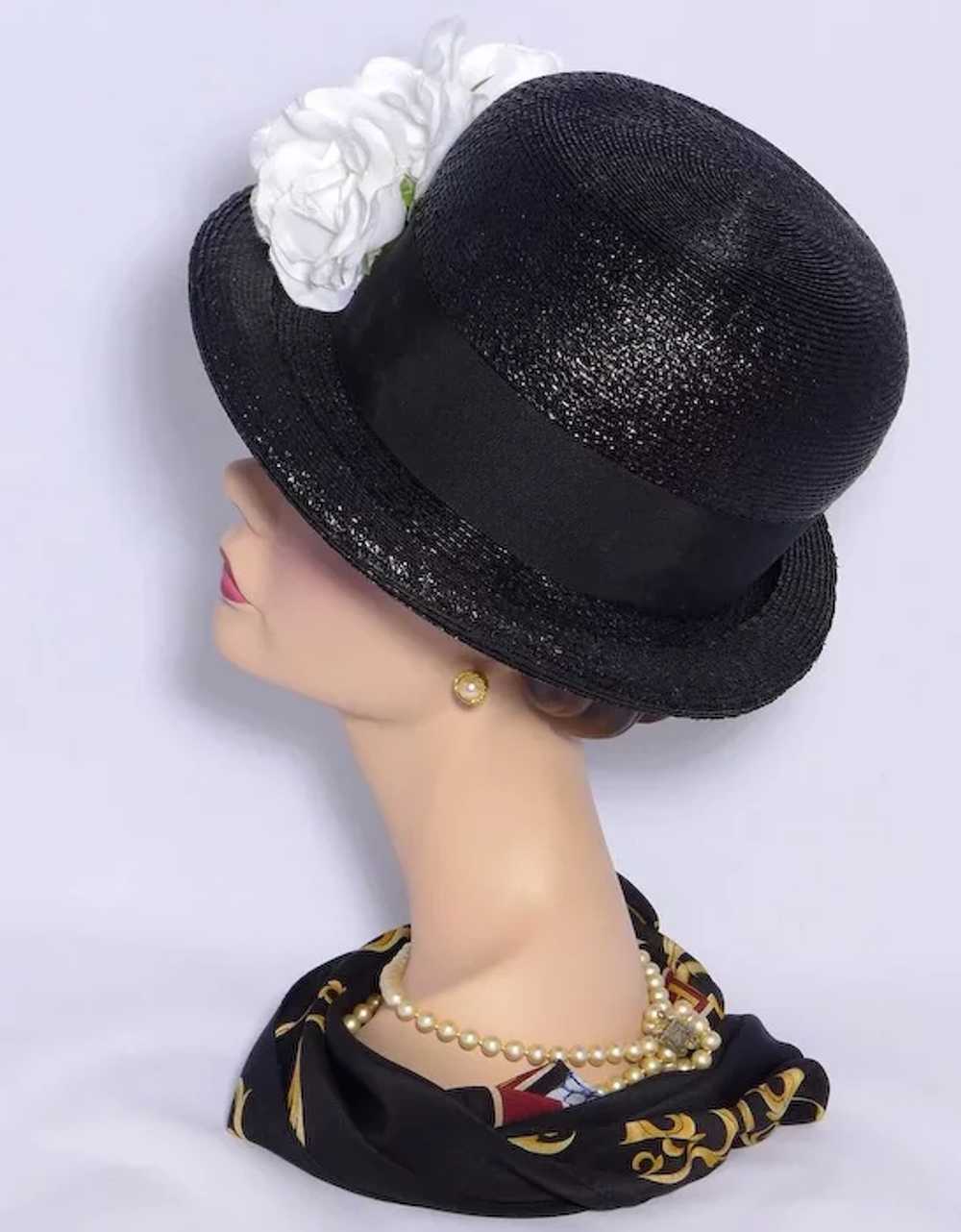 Vintage 1970s Black Straw Bowler Style Hat White … - image 4