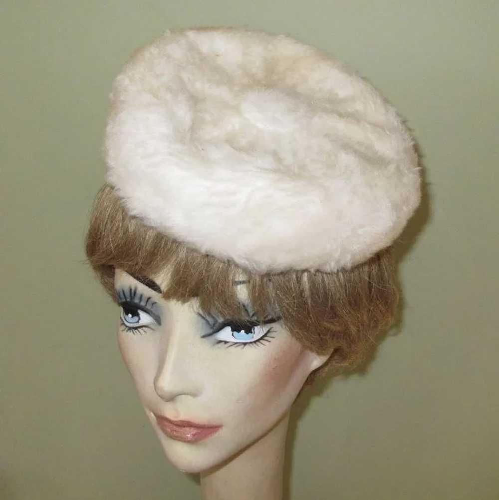 Pill Box Hat, Vintage Faux Fur - image 3
