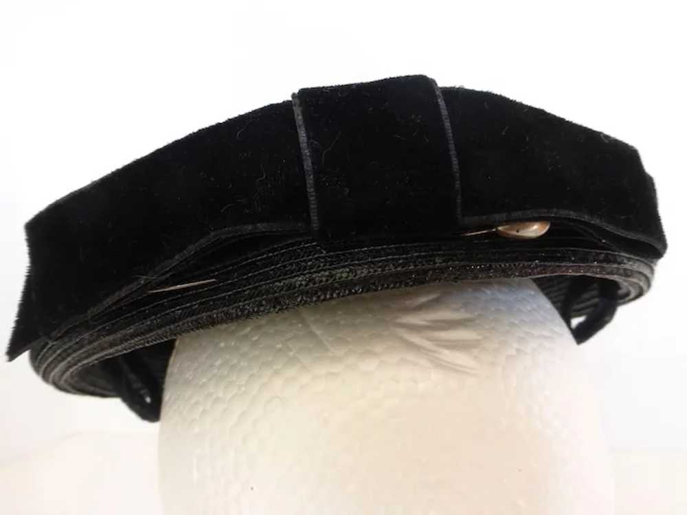 1950’s Black Woven Bumper Hat w Original Hat Pin - image 4