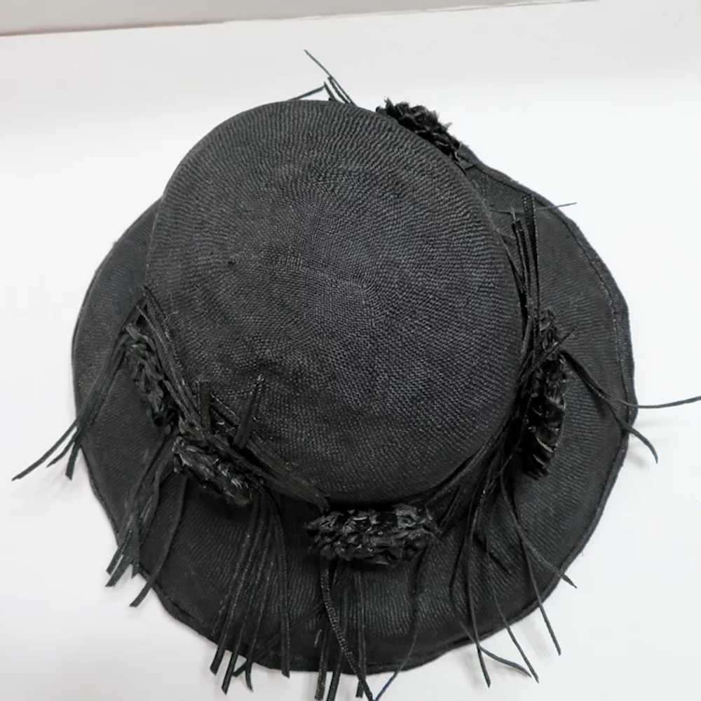 1930's Ladies Black Linen with Raffia Florets and… - image 4