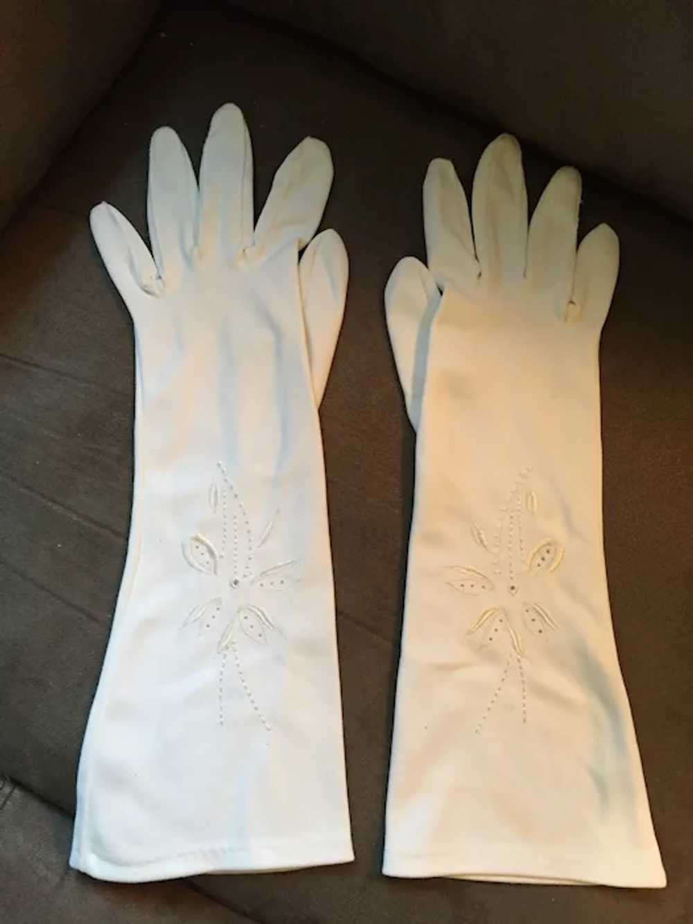 1950s- 60s White Nylon Gloves with White Embroide… - image 2