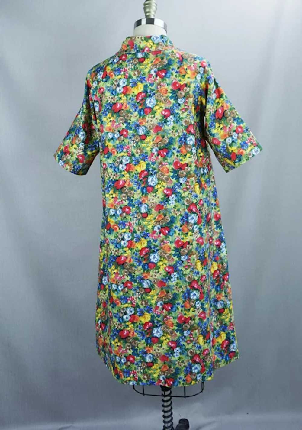 70s Bright Multi-Colored Floral Robe Housecoat by… - image 5