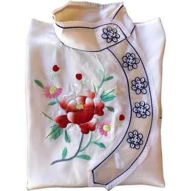 1940s Embroidered White Silk Pajama Blouse Sz M - image 1