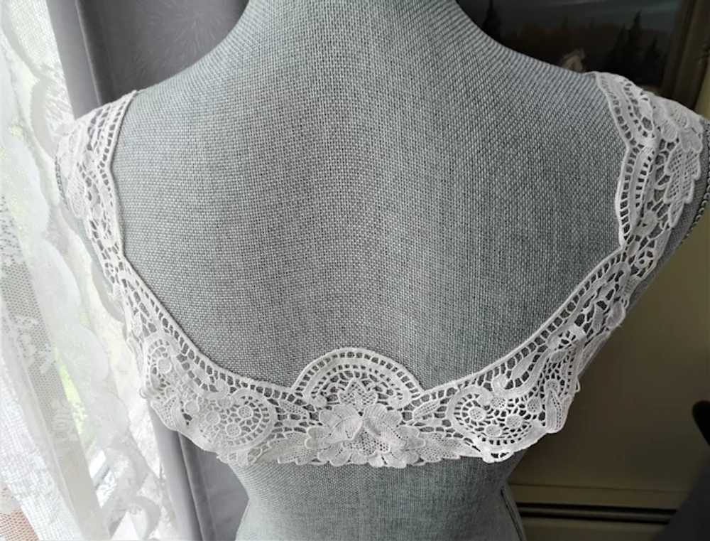 LOVELY Vintage Lace Collar,Intricate Lace Pattern… - image 3